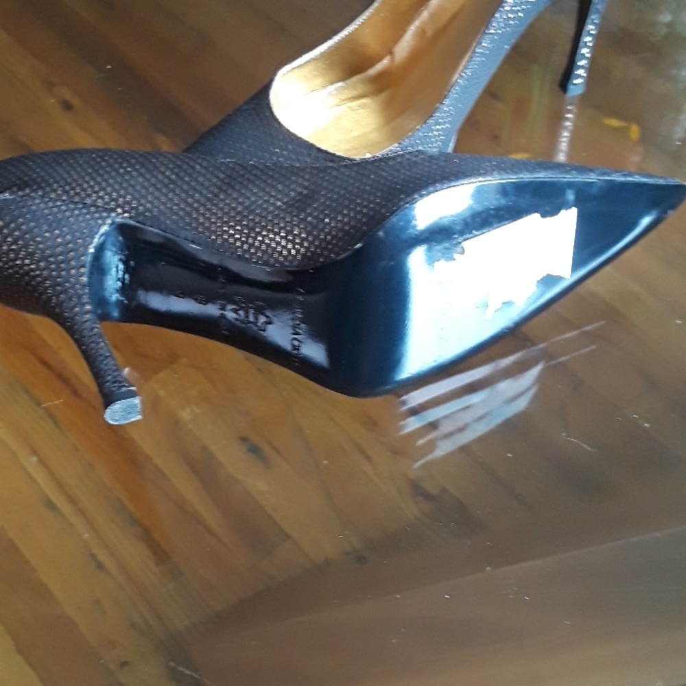 Shoes - Picture 2 of 2